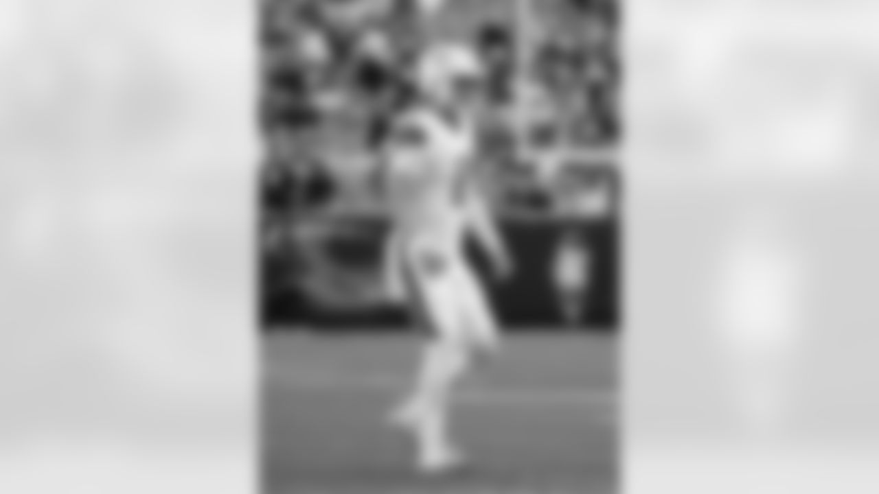 Check out the game action photos from the New Orleans Saints game against the Carolina Panthers for Week 10 of the 2025 NFL season on Nov. 9, 2025 at Bank of America Stadium.