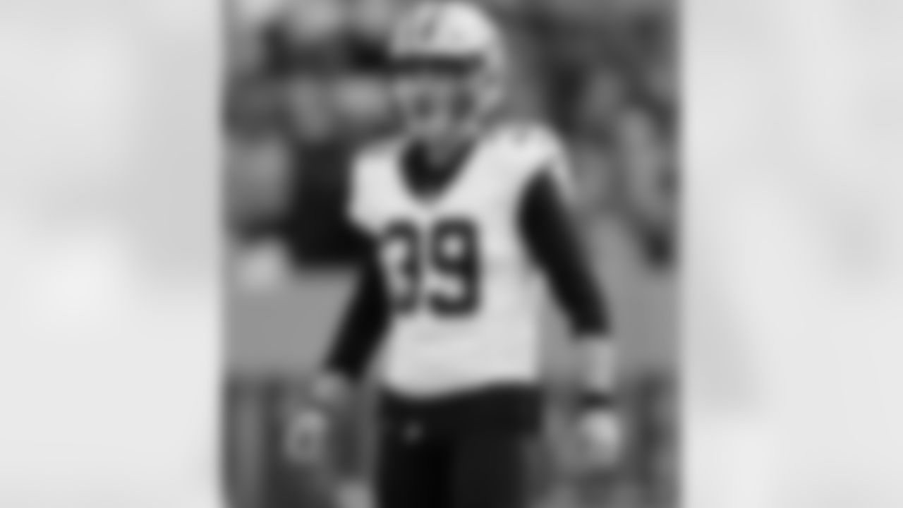 Check out the game action photos from the New Orleans Saints game against the Tennessee Titans for Week 17 of the 2025 NFL season on Dec. 28, 2025 at Nissan Stadium.