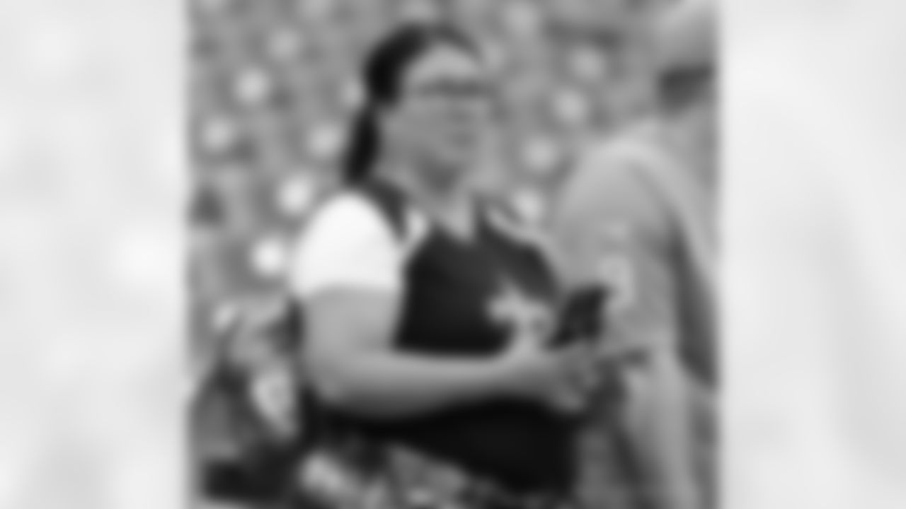 Check out the fan photos from the New Orleans Saints game against the Tennessee Titans for Week 17 of the 2025 NFL season on Dec. 28, 2025 at Nissan Stadium.