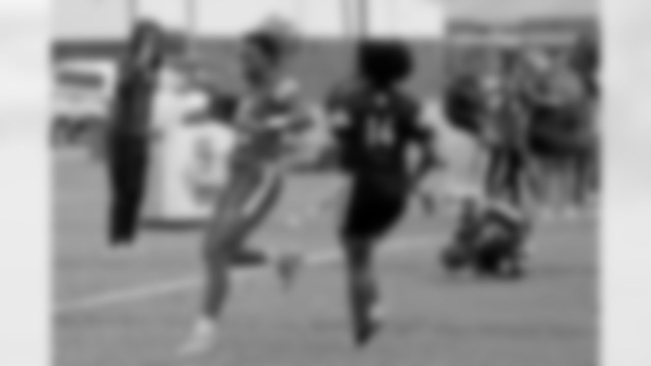 Check out the best action shots from the championship weekend as Mississippi Flag Football teams competed on Saturday, May 10 as part of the 2025 Saints Girls High School Flag Football season.