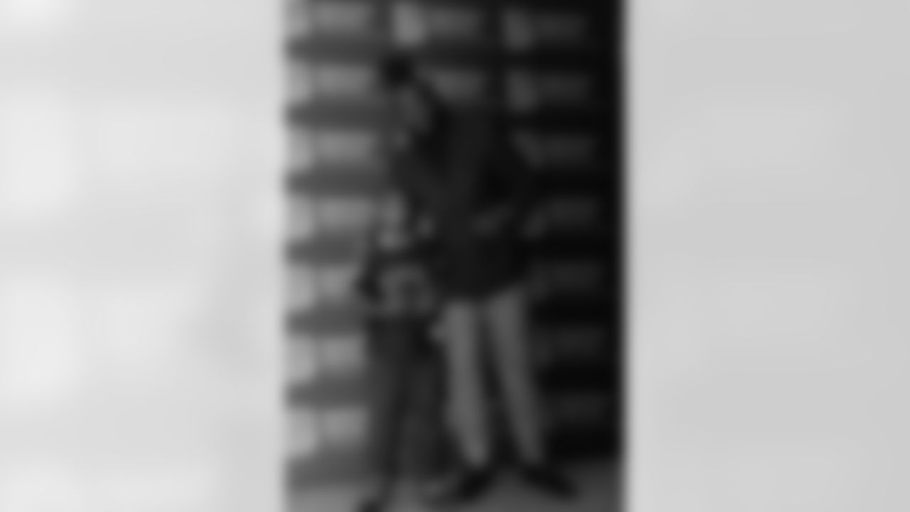 New Orleans Saints linebacker Demario Davis was the guest of honor at Big Brothers Big Sisters' open house on Monday, October 27, celebrating the launch of the organization's new New Orleans location in support of its mentorship program.