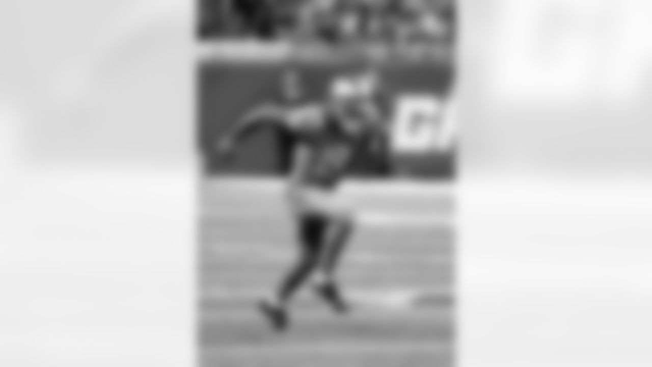 Detroit Lions wide receiver Donovan Peoples-Jones (19) breaks down the field against the Minnesota Vikings during the second half of an NFL football game Sunday, Jan. 7, 2024, in Detroit.