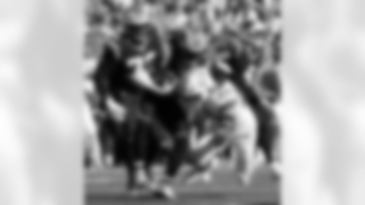 Check out the game action photos from the New Orleans Saints game against the Carolina Panthers for Week 10 of the 2025 NFL season on Nov. 9, 2025 at Bank of America Stadium.