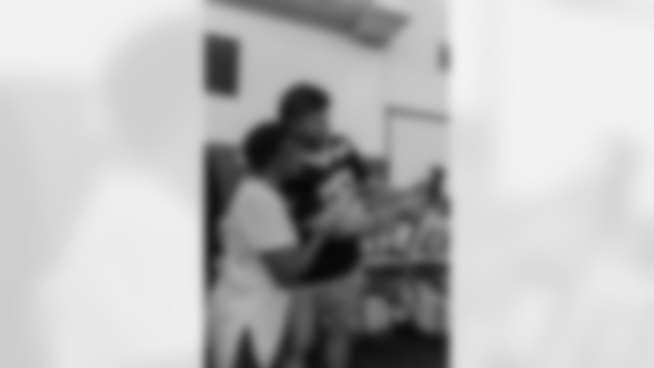 New Orleans Saints players hosted their annual Thanksgiving turkey giveaway at Dryades YMCA on Tuesday, Nov. 18, 2025. The players purchased turkeys and fixings from Rouses Markets to feed families in need, while giving them the opportunity to meet some of their favorite players during the annual holiday event.