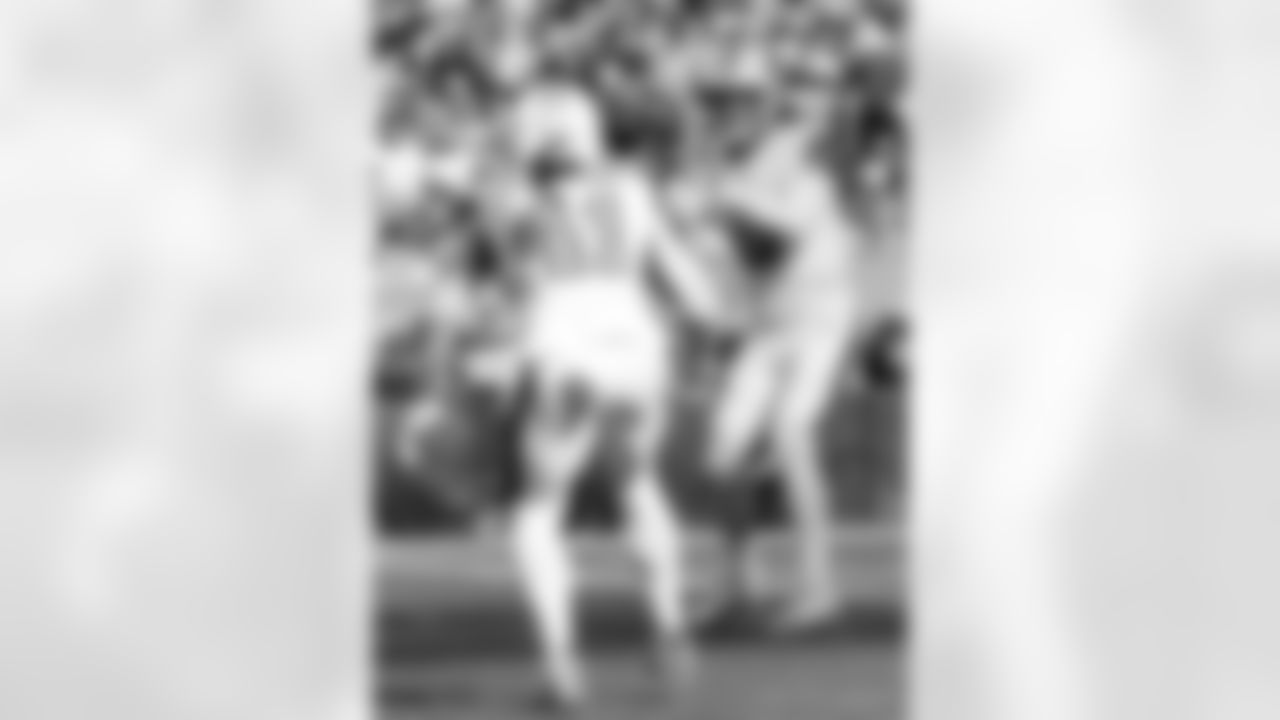 Check out the game action photos from the New Orleans Saints game against the Carolina Panthers for Week 10 of the 2025 NFL season on Nov. 9, 2025 at Bank of America Stadium.