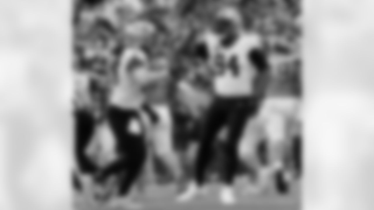 Check out the game action photos from the New Orleans Saints game against the Tennessee Titans for Week 17 of the 2025 NFL season on Dec. 28, 2025 at Nissan Stadium.