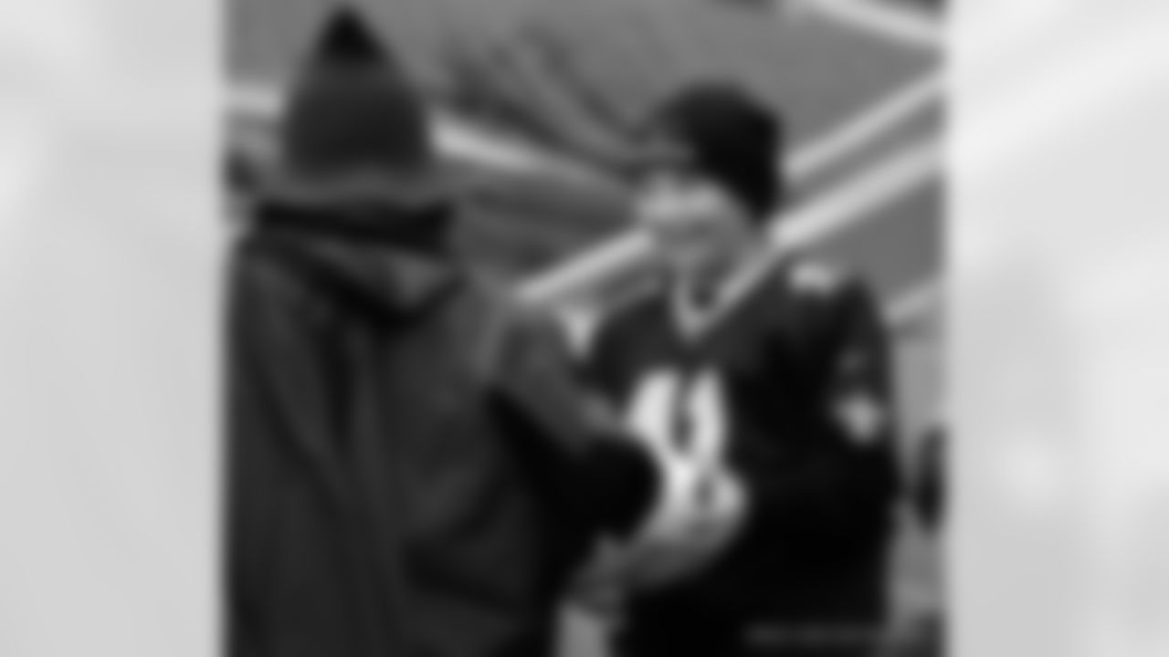 Check out the fan photos from the New Orleans Saints game against the Chicago Bears for Week 7 of the 2025 NFL season on Oct. 19, 2025 at Soldier Field.