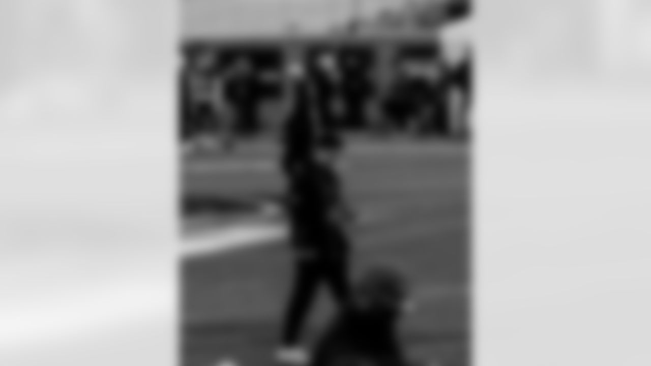 Check out photos from Day 1 of practices at the 2026 Panini Senior Bowl in Mobile, Ala. on Tuesday, Jan. 27, featuring top NFL Draft prospects and Saints personnel including Associate Head Coach and Running Backs Coach Joel Thomas, Quarterbacks Coach Scott Tolzien, Assistant Special Teams Coach Kyle Wilber, Assistant Defensive Backs Coach Robert Blanton, and Assistant to the Head Coach Mike Martinez working with players.