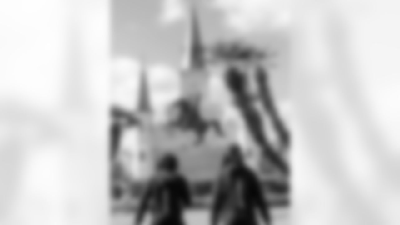 New Orleans Saints welcomed the Paris Musketeers to New Orleans as the group participated in a guided walking tour and meeting with the French Consulate on November 20, 2025.