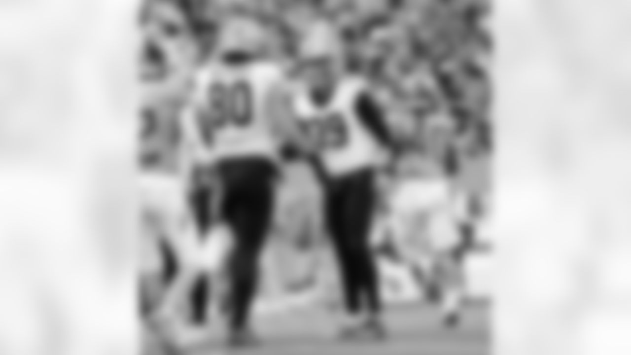 Check out the game action photos from the New Orleans Saints game against the Tennessee Titans for Week 17 of the 2025 NFL season on Dec. 28, 2025 at Nissan Stadium.