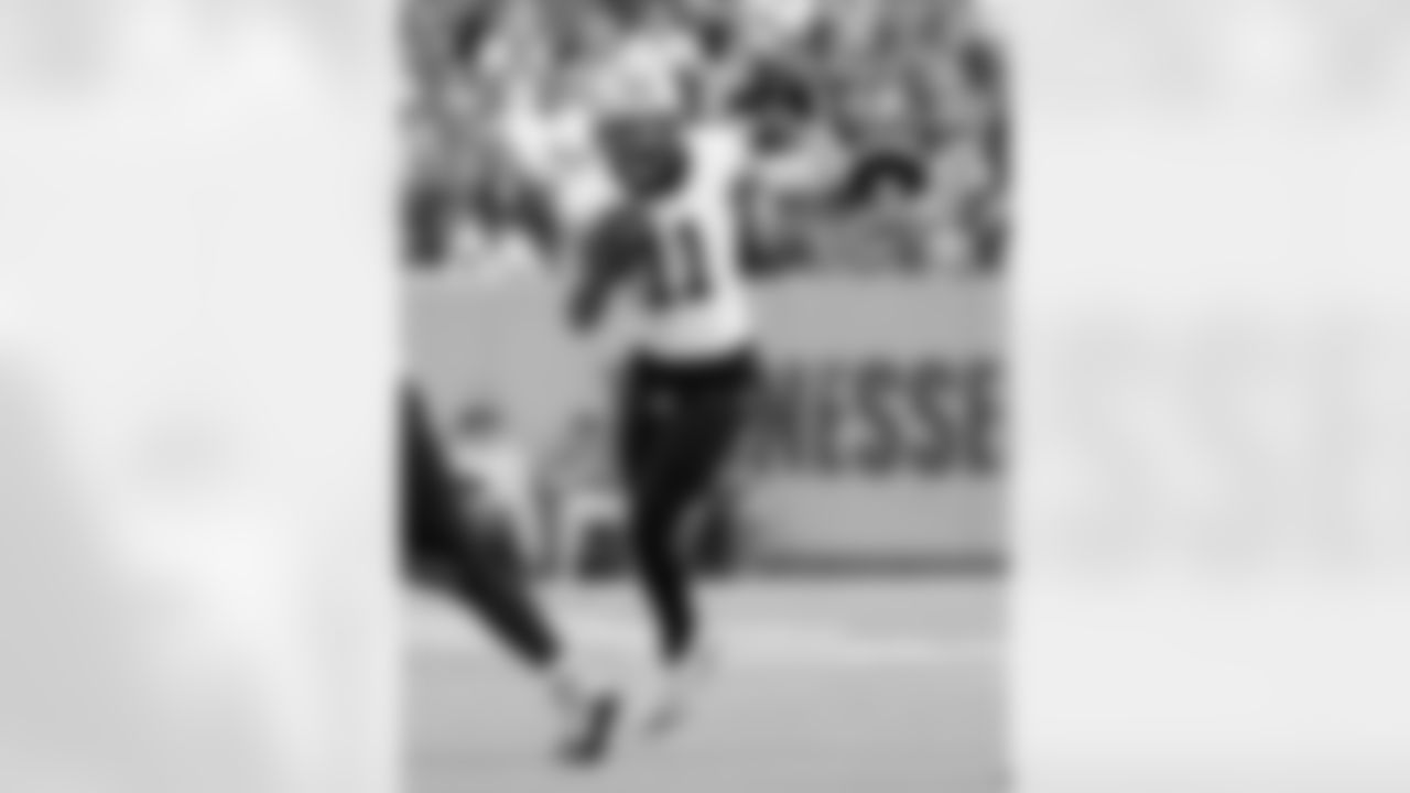 Check out the game action photos from the New Orleans Saints game against the Tennessee Titans for Week 17 of the 2025 NFL season on Dec. 28, 2025 at Nissan Stadium.