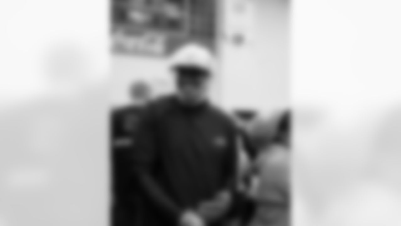 New Orleans Saints legend Devery Henderson joined LA Blue for a meal packing event for the local community, honoring the legacy of Martin Luther King Jr., on January 19, 2026.