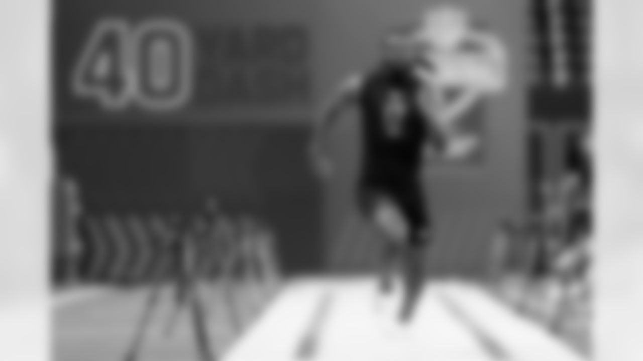 Indiana wide receiver Omar Cooper Jr. (17) runs the 40-yard dash during the 2026 NFL Scouting Combine on Saturday, February 28, 2026 in Indianapolis, Indiana.