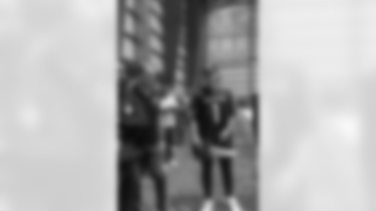 New Orleans Saints head coach Kellen Moore and Saints players welcomed the Paris Musketeers to the Ochsner Sports Performance Center on Saturday, November 22, 2025.