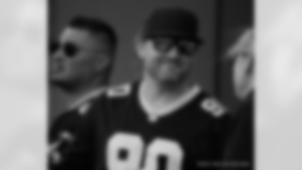 Check out the fan photos from the New Orleans Saints game against the Los Angeles Rams for Week 9 of the 2025 NFL season on Nov. 2, 2025 at SoFi Stadium.