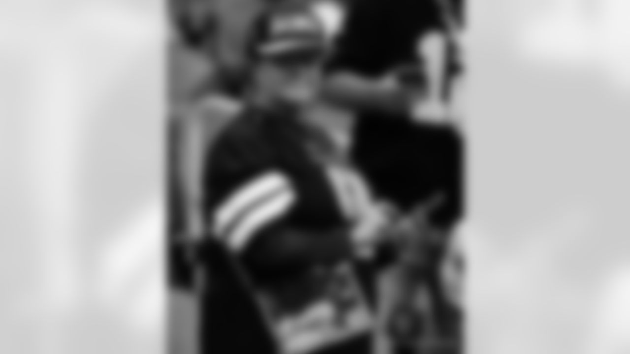 Check out the fan photos from the New Orleans Saints game against the Atlanta Falcons for Week 18 of the 2025 NFL season on Jan. 4, 2026 at Mercedes-Benz Stadium.