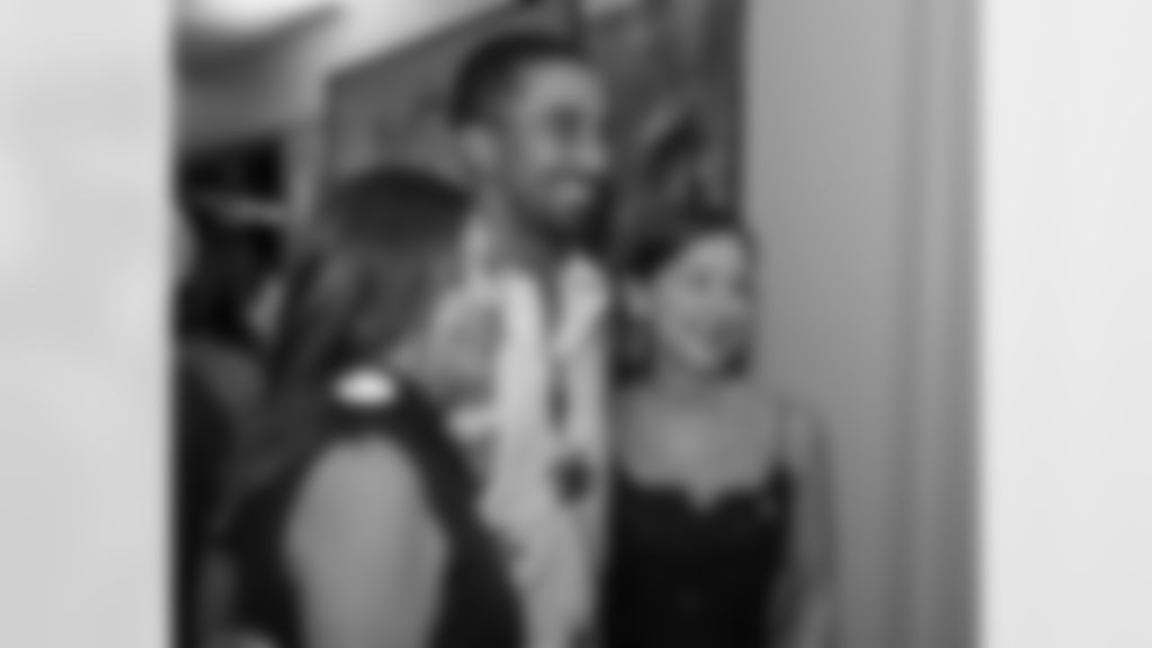 Saints linebacker Demario Davis and his Devoted Dreamers Foundation held their second annual "Dining for Dreams" event on Monday, October 13, 2025. Davis and his teammates served dinner to patrons to celebrate community, connection, and giving back.