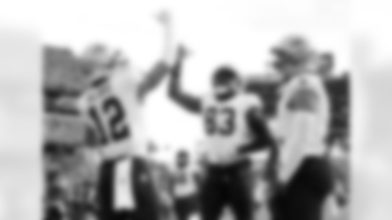 Check out the best photos of the New Orleans offense in their game against the Tennessee Titans for Week 17 of the 2025 NFL season on Dec. 28, 2025 at Nissan Stadium.