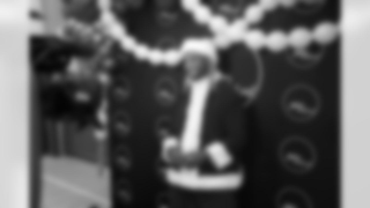 New Orleans Saints safety Justin Reid and his foundation JReid InDeed hosted his "Just-In-Time for the Holidays" community event at the Giving Hope Community Center. Reid spent the evening giving back to local families, spreading holiday cheer and supporting the community through gifts and engagement ahead of the holiday season.