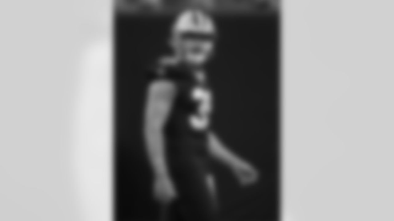 Check out photos of New Orleans Saints punter Lou Hedley in action throughout the 2023 NFL season.