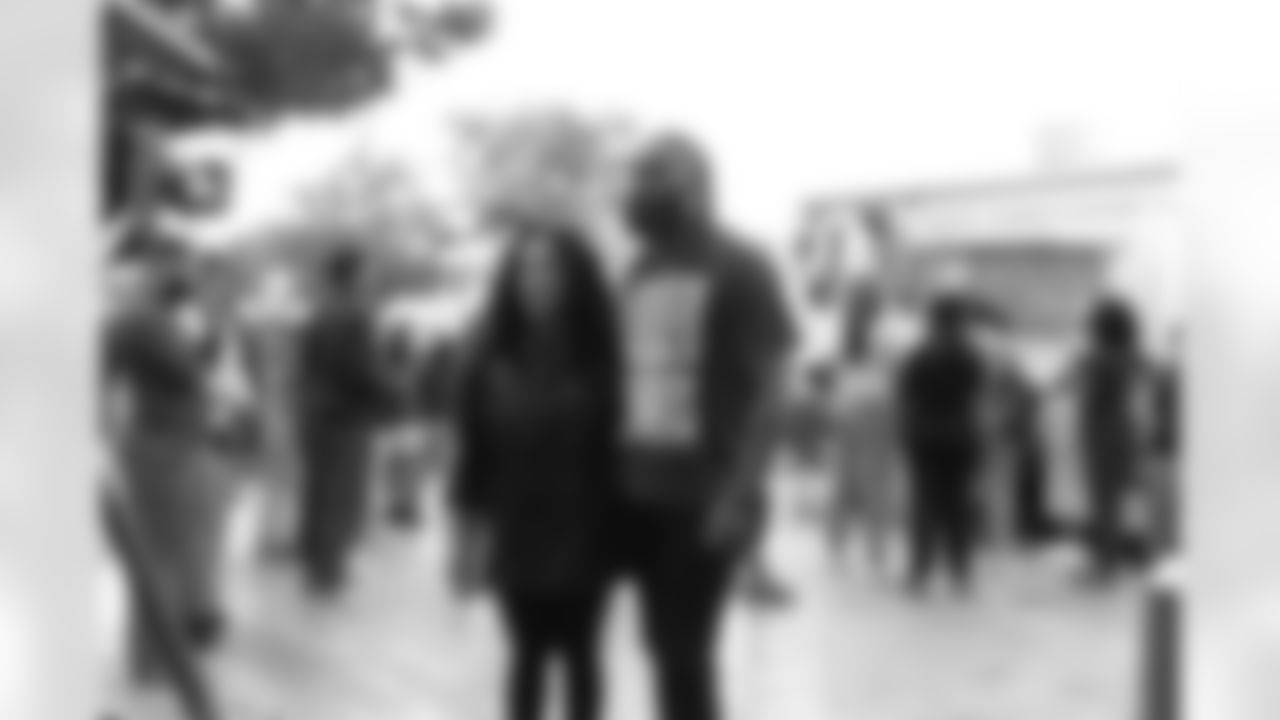 New Orleans Saints linebacker Demario Davis and his wife, Tamela's Devoted Dreamers Foundation hosted the annual "Dinner with the Davises" event at the Boys and Girls Club Gretna on Nov. 18, 2025.