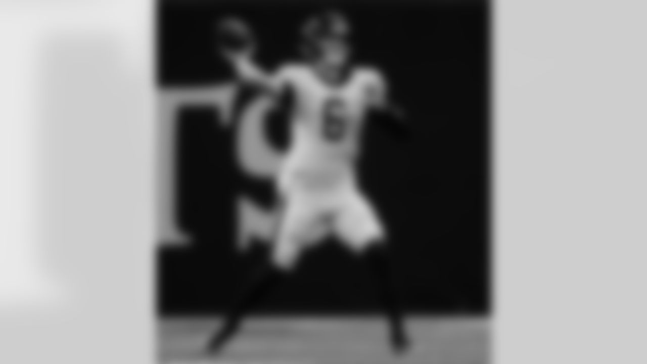 Check out the game action photos from the New Orleans Saints game against the New York Jets for Week 16 of the 2025 NFL season on Dec. 21, 2025 at the Caesars Superdome.