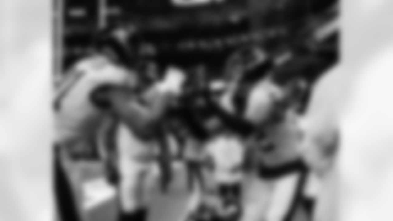 Check out the game action photos from the New Orleans Saints game against the New York Jets for Week 16 of the 2025 NFL season on Dec. 21, 2025 at the Caesars Superdome.