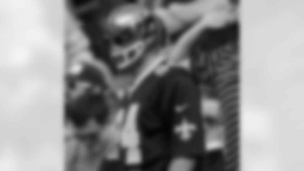 Check out the best fan photos during the New Orleans Saints game against the Tennessee Titans for Week 17 of the 2025 NFL season on Dec. 28, 2025, at Nissan Stadium.