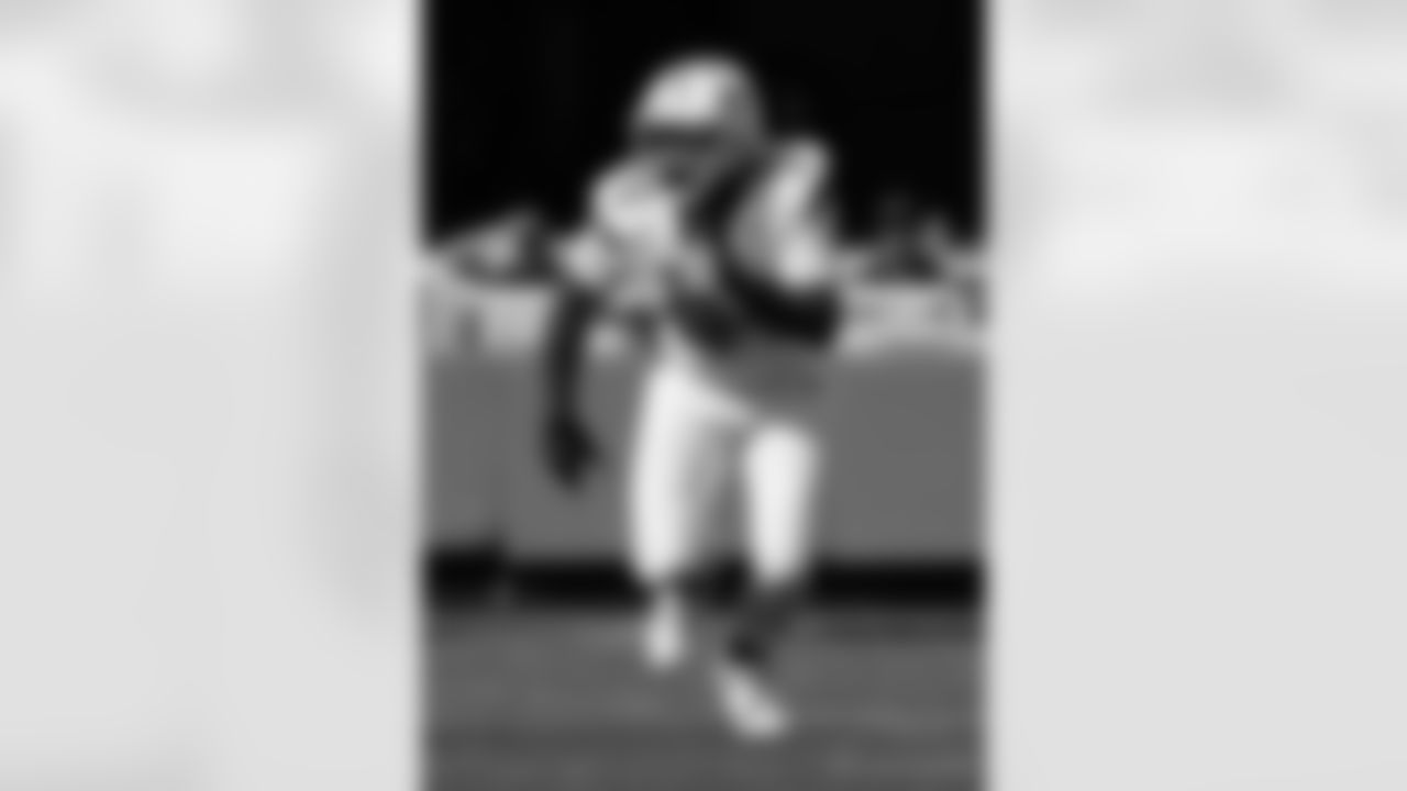 Check out the game action photos from the New Orleans Saints game against the Carolina Panthers for Week 10 of the 2025 NFL season on Nov. 9, 2025 at Bank of America Stadium.