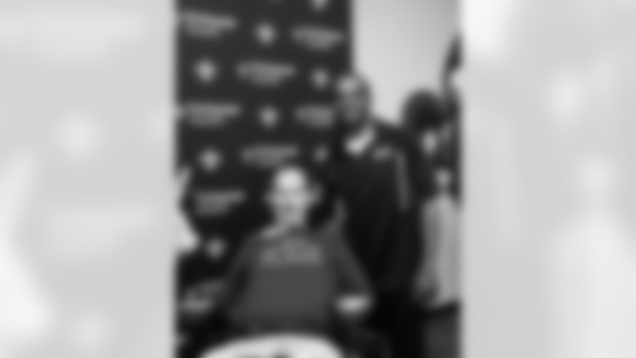 The New Orleans Saints announced that Tracy Porter and Brett Maxie will be the newest members inducted into the Saints Hall of Fame during the 2025 NFL season in a press conference on Wednesday, June 18, 2025. Additionally, Ed Daniels will be honored posthumously with the Joe Gemelli "Fleur de Lis" Award and legend Steve Gleason will receive the new Saints Hall of Fame Courage Award.