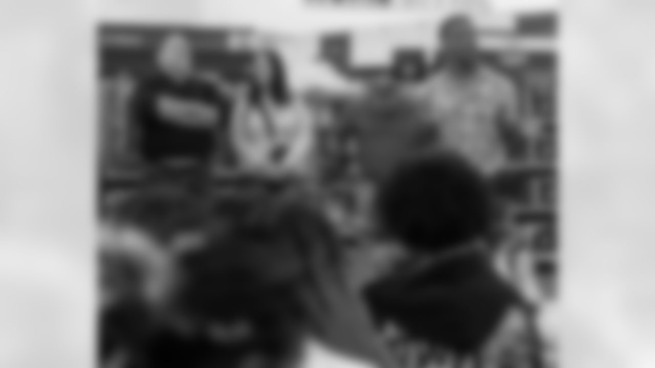 New Orleans Saints safety Justin Reid teamed up with Heroes of New Orleans for their annual holiday blitz shopping spree on Monday, Dec. 15, 2025.