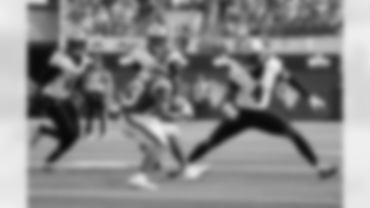 Check out the game action photos from the New Orleans Saints game against the Los Angeles Rams for Week 9 of the 2025 NFL season on Nov. 2, 2025 at SoFi Stadium.