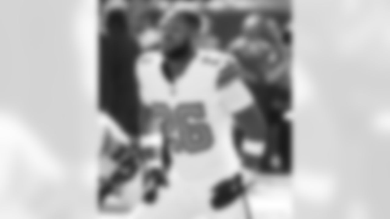 Check out the pregame photos from the New Orleans Saints game against the Carolina Panthers for Week 10 of the 2025 NFL season on Nov. 9, 2025 at Bank of America Stadium.