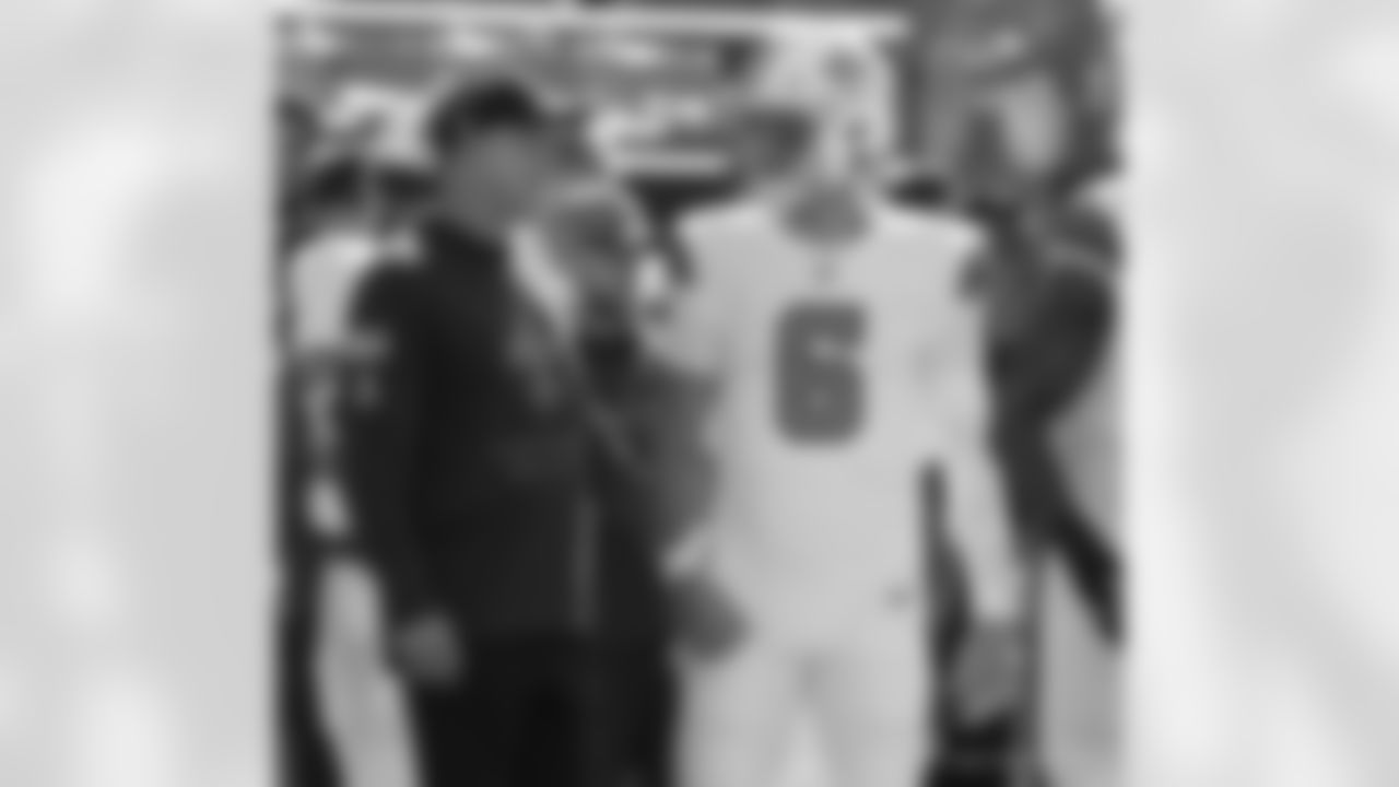 Check out the pregame photos from the New Orleans Saints game against the Carolina Panthers for Week 10 of the 2025 NFL season on Nov. 9, 2025 at Bank of America Stadium.