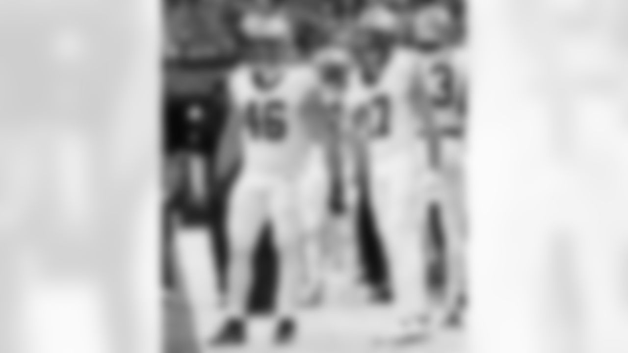 FB Adam Prentice (46) and WR Dante Pettis (17) on the sideline during the New Orleans Saints game against the New York Giants for Week 14 of the 2024 NFL Season on Dec. 8, 2024 at MetLife Stadium.