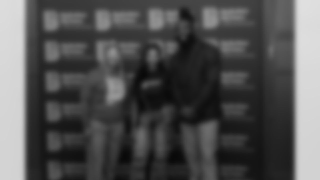 New Orleans Saints linebacker Demario Davis was the guest of honor at Big Brothers Big Sisters' open house on Monday, October 27, celebrating the launch of the organization's new New Orleans location in support of its mentorship program.