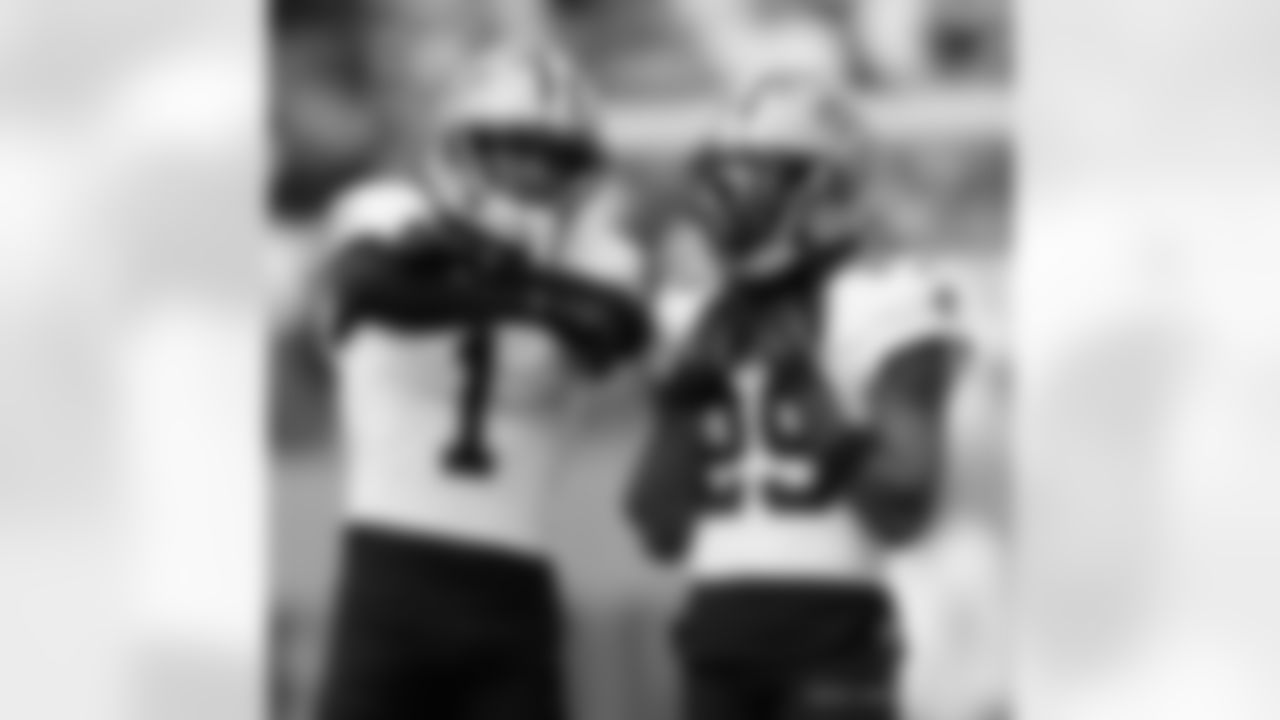 Check out the game action photos from the New Orleans Saints game against the Tennessee Titans for Week 17 of the 2025 NFL season on Dec. 28, 2025 at Nissan Stadium.