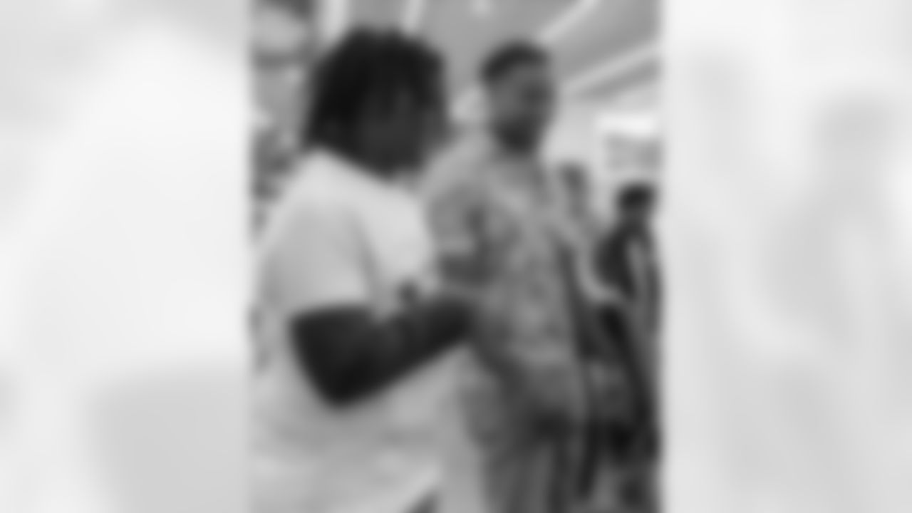 New Orleans Saints safety Justin Reid teamed up with Heroes of New Orleans for their annual holiday blitz shopping spree on Monday, Dec. 15, 2025.