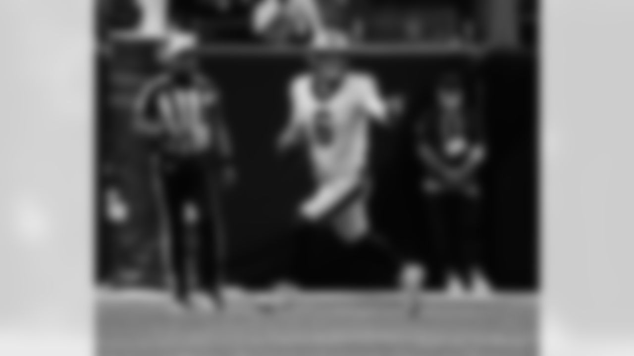 Check out the game action photos from the New Orleans Saints game against the Atlanta Falcons for Week 18 of the 2025 NFL season on Jan. 4, 2026 at Mercedes-Benz Stadium.