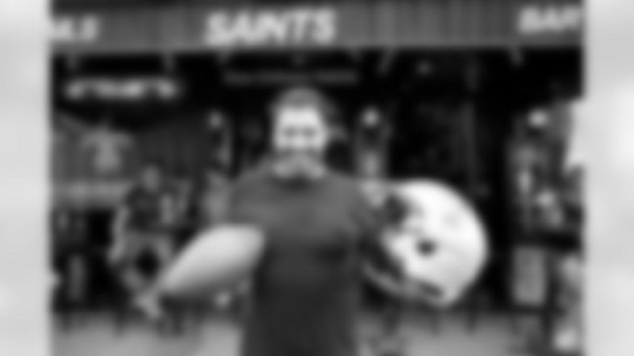 New Orleans Saints linebacker Demario Davis joined local Parisian fans, including our 2025 International Fan of the Year, as well as Paris Musketeers representatives, and FFFA coaches for happy hour at New Orléans Saints Café in in Paris, France on Thursday, July 10, 2025.