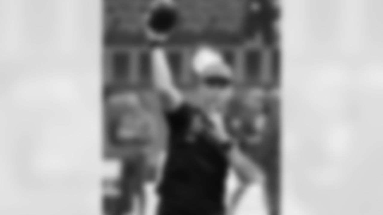 Check out the pregame photos from the New Orleans Saints game against the Los Angeles Rams for Week 9 of the 2025 NFL season on Nov. 2, 2025 at SoFi Stadium.