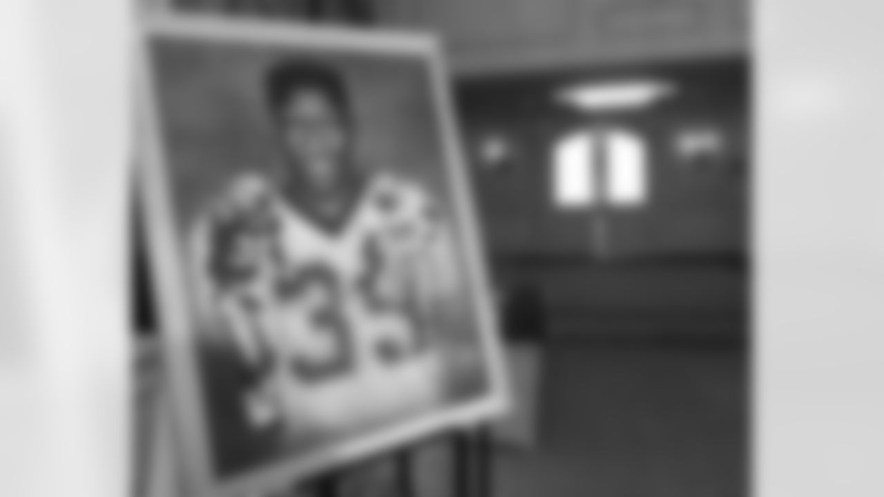 The New Orleans Saints honored Tracy Porter and Brett Maxie as the newest members inducted into the Saints Hall of Fame during a luncheon held on Friday, Dec. 12, 2025. Additionally, the late Ed Daniels was honored with the Joe Gemelli "Fleur de Lis" Award, and Steve Gleason received the inaugural Saints Hall of Fame Courage Award.