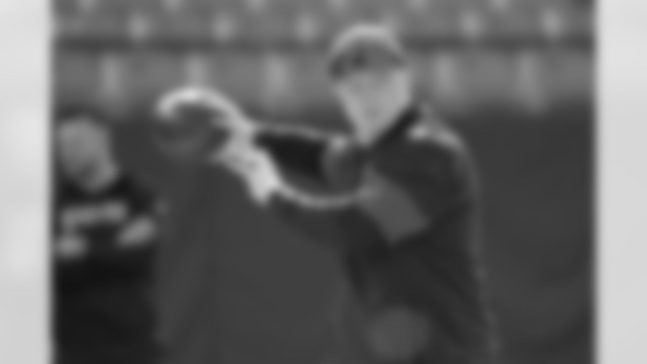 Check out the pregame photos from the New Orleans Saints game against the Carolina Panthers for Week 10 of the 2025 NFL season on Nov. 9, 2025 at Bank of America Stadium.