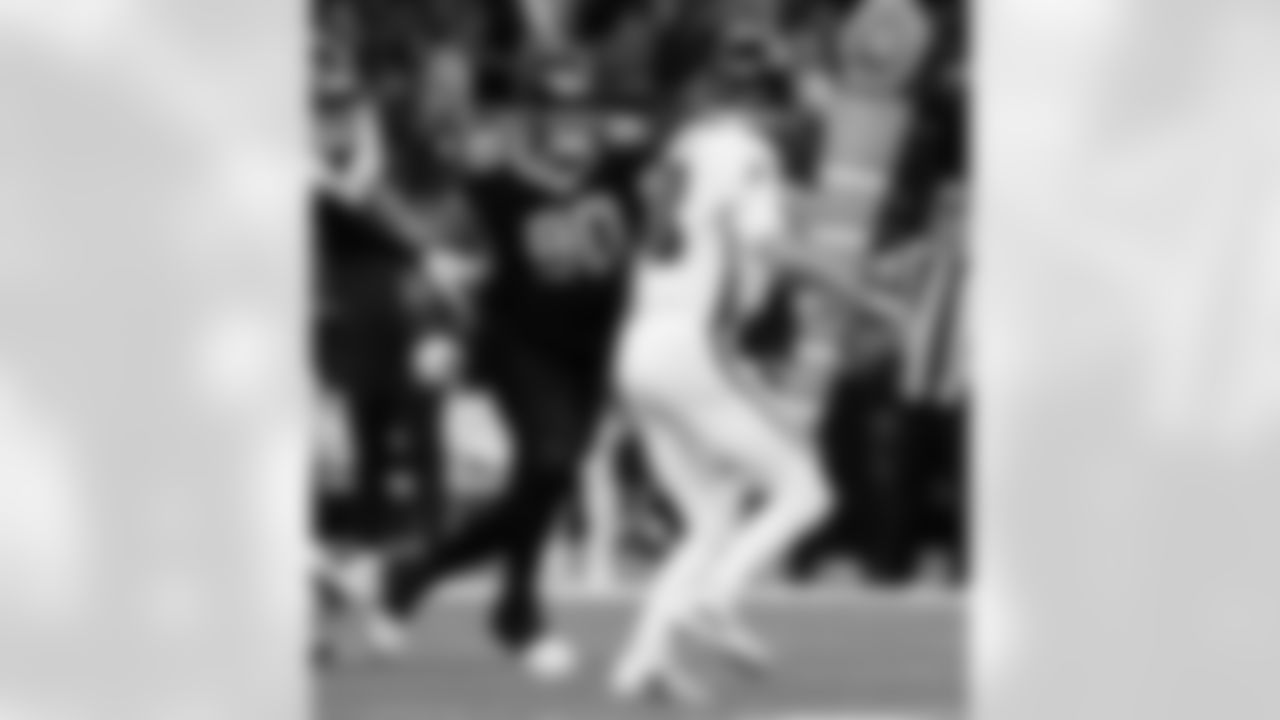 DT Bryan Bresee (90) runs to make a tackle during the New Orleans Saints game against the Atlanta Falcons for Week 12 of the 2025 NFL season on Nov. 23, 2025 at the Caesars Superdome.