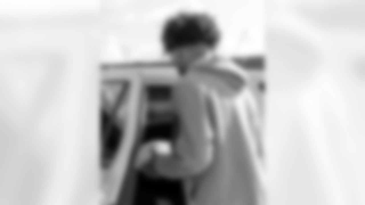 Chris Olave and The Olave Family Foundation volunteered with Lighthouse Nola and Second Harvest Food Bank for their Thanksgiving turkey drive through on Nov. 25, 2025.