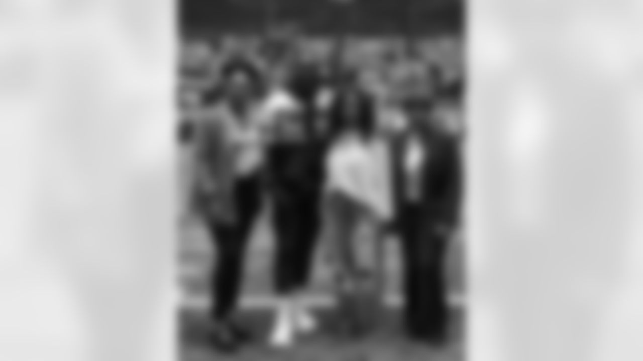 New Orleans Saints linebacker Demario Davis and his wife Tamela, alongside Devoted Dreamers and Ochsner Health, hosted a brunch and networking event for 2025 season micro-grant recipients on Saturday, Dec. 20, 2025 at the Ochsner Sports Performance Center. Following the event, recipients received tickets to attend the Saints' final home game of the season.