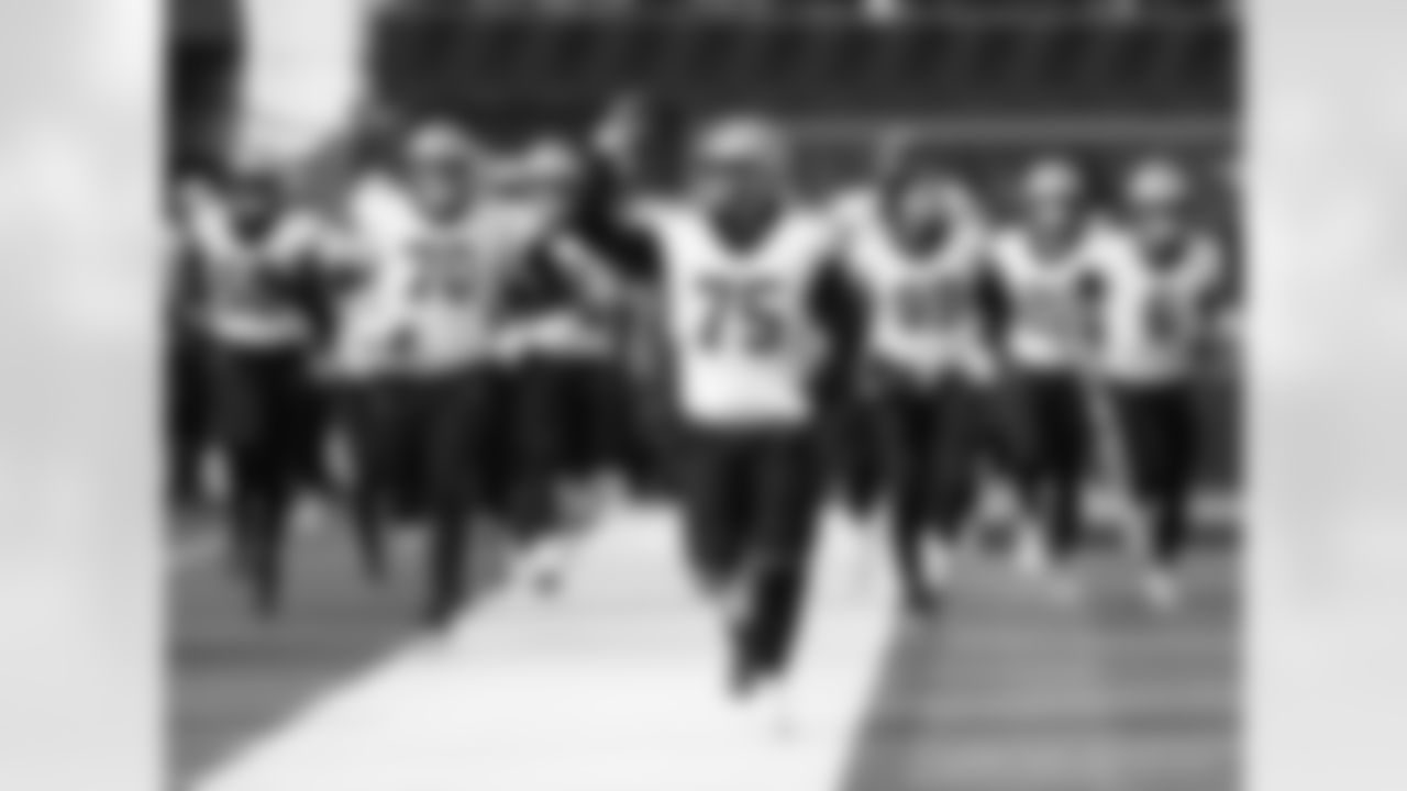 Check out the pregame photos from the New Orleans Saints game against the Los Angeles Rams for Week 9 of the 2025 NFL season on Nov. 2, 2025 at SoFi Stadium.