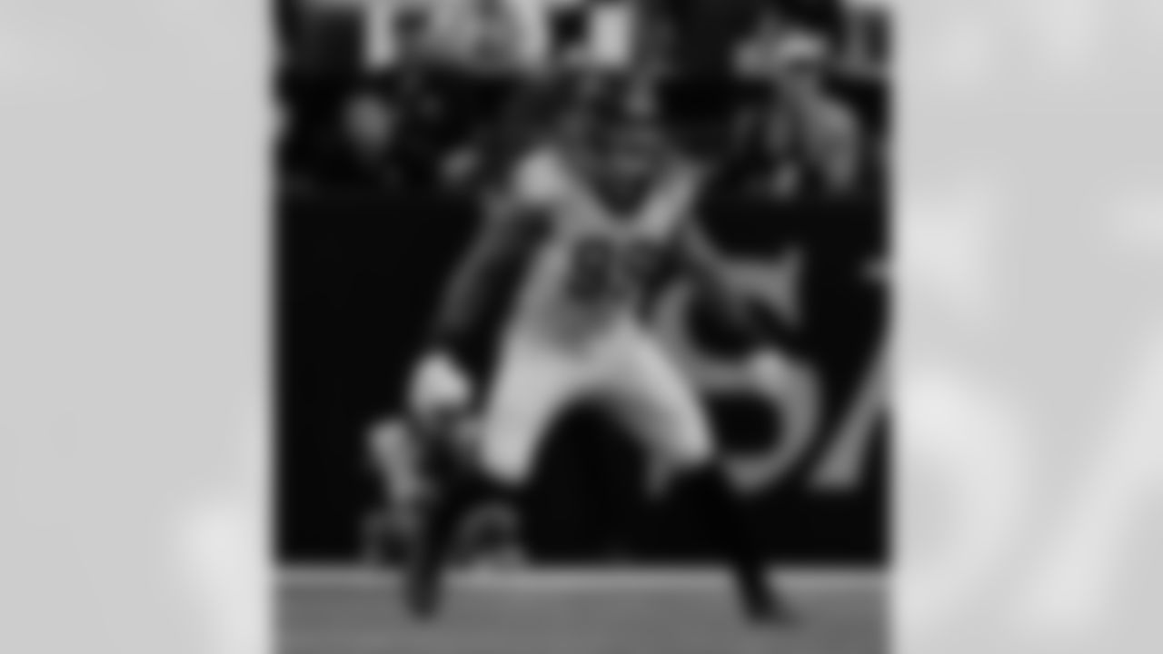 Check out the game action photos from the New Orleans Saints game against the New York Jets for Week 16 of the 2025 NFL season on Dec. 21, 2025 at the Caesars Superdome.