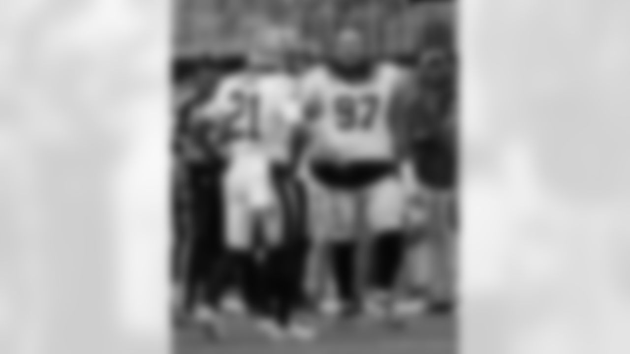 Check out the game action photos from the New Orleans Saints game against the Atlanta Falcons for Week 18 of the 2025 NFL season on Jan. 4, 2026 at Mercedes-Benz Stadium.