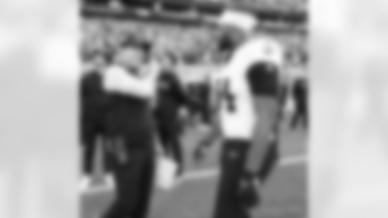 Check out the pregame photos from the New Orleans Saints game against the Tennessee Titans for Week 17 of the 2025 NFL season on Dec. 28, 2025 at Nissan Stadium.